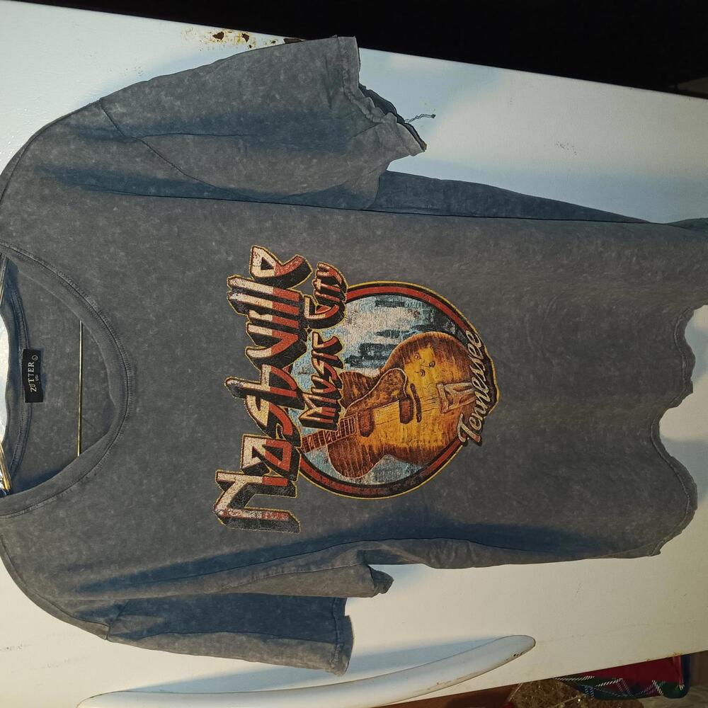Vintage Nashville Music City Tennessee Graphic T-Shirt
